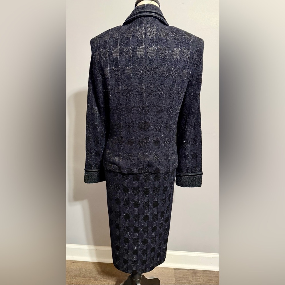 St. John Black Metallic Houndstooth Skirt Suit - Picture 5 of 6